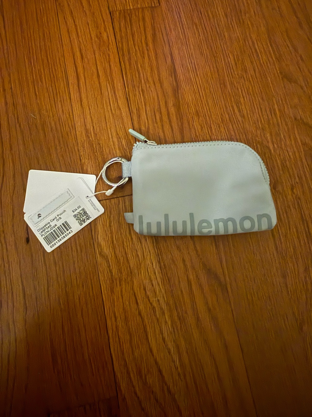 NWT LULULEMON CLIPPABLE CARD POUCH